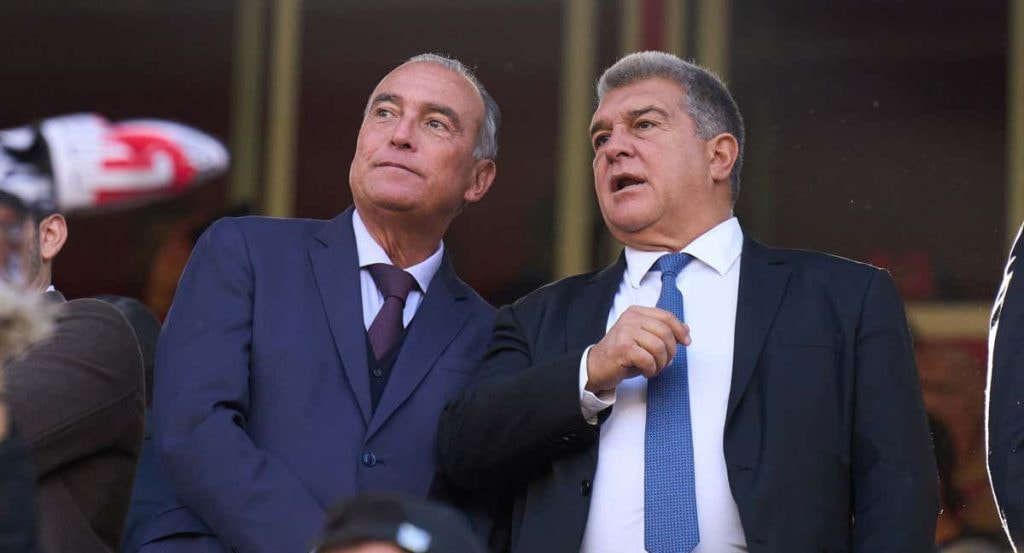 Rafa Yuste y Joan Laporta, recientemente, en el palco.