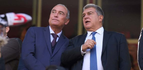 Rafa Yuste y Joan Laporta, recientemente, en el palco.