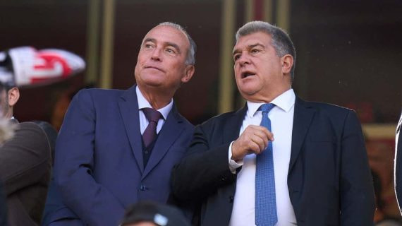Rafa Yuste y Joan Laporta, recientemente, en el palco.