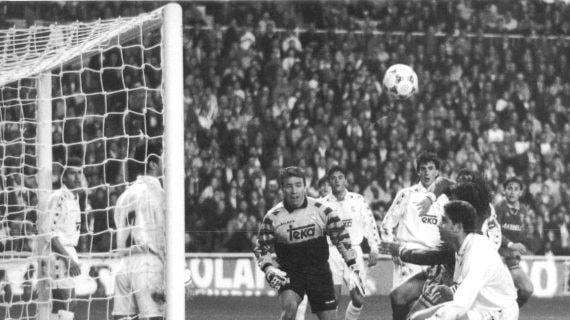 Paco Buyo, en un partido con el Real Madrid en 1994.