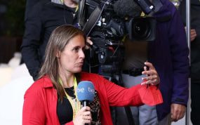 Anabel Medina en una retransmisión de RTVE.