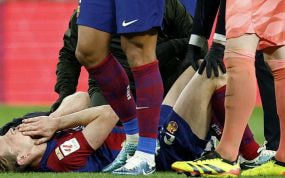 De Jong se lesionó poco antes del descanso.
