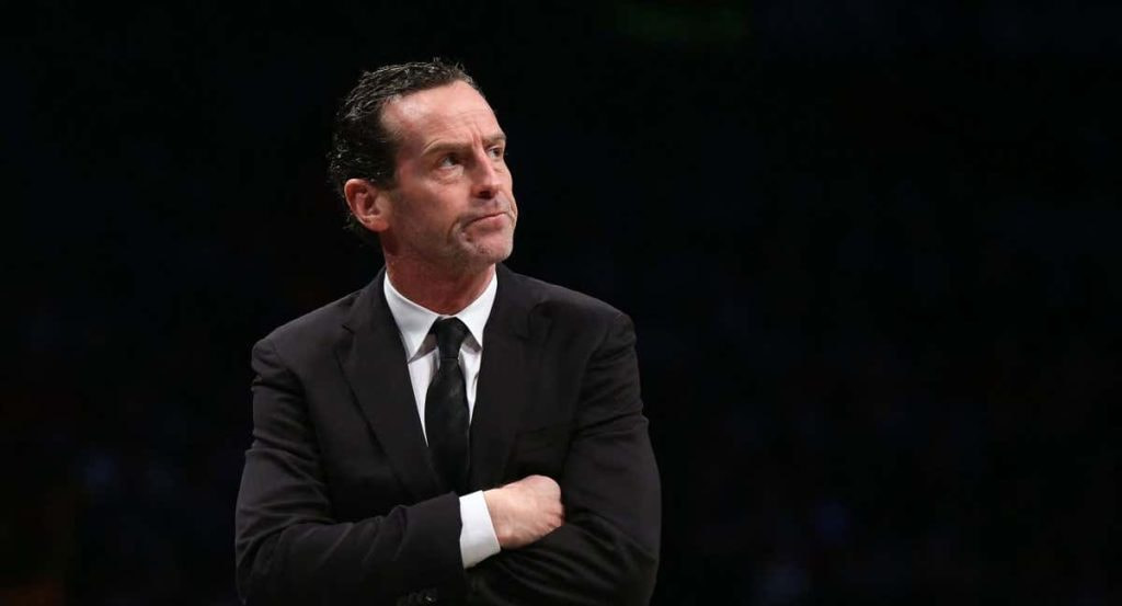 Kenny Atkinson en un partido ante los Hawks en su etapa al frente de los Nets.