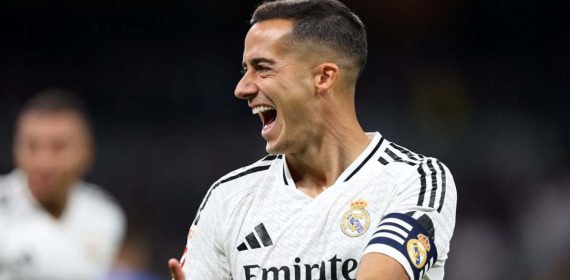 Lucas Vázquez festeja su gol ante el Alavés.