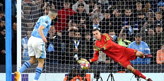 Lunin, en la tanda de penaltis.