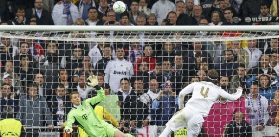 Sergio Ramos falla el penalti decisivo contra el Bayern de Múnich en 2012.