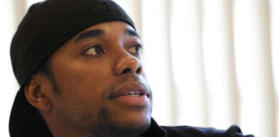 Robinho durante una conferencia de prensa.