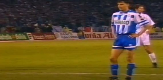 Djukic, en el momento de lanzar el penalti en 1994.