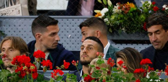 Jugadores del Real Madrid y Atlético de Madrid, en las gradas del Mutua Madrid Open.