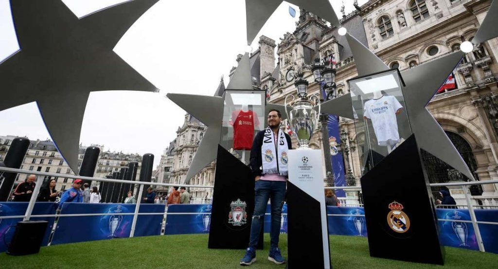 Aficionado del Real Madrid en la final de la Champions de París.