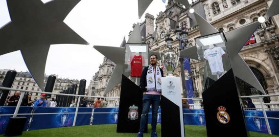 Aficionado del Real Madrid en la final de la Champions de París.