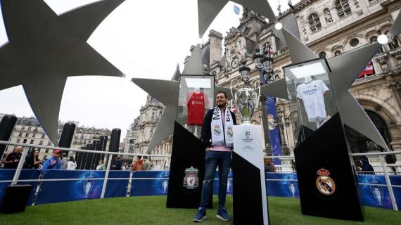Aficionado del Real Madrid en la final de la Champions de París.
