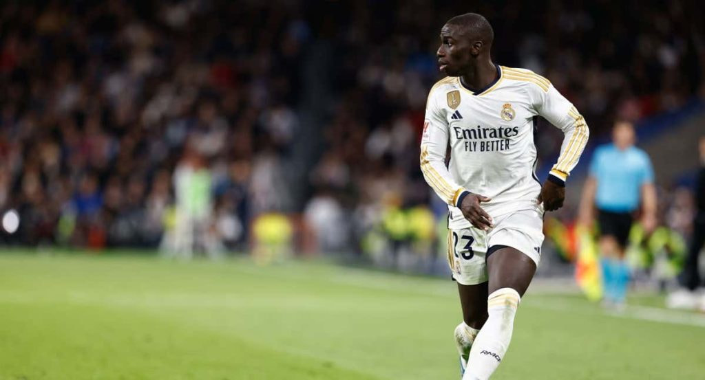 Mendy, en un partido con el Real Madrid.