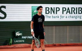 Herbert entrenándose en Roland Garros.