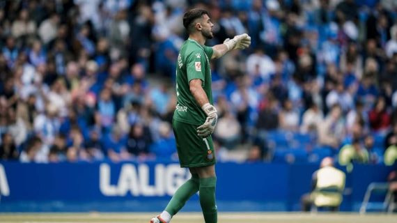 Joan García, en un partido en Cornellà.