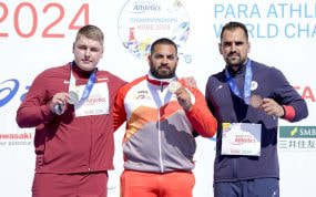 Kim López, oro mundial en lanzamiento de peso.