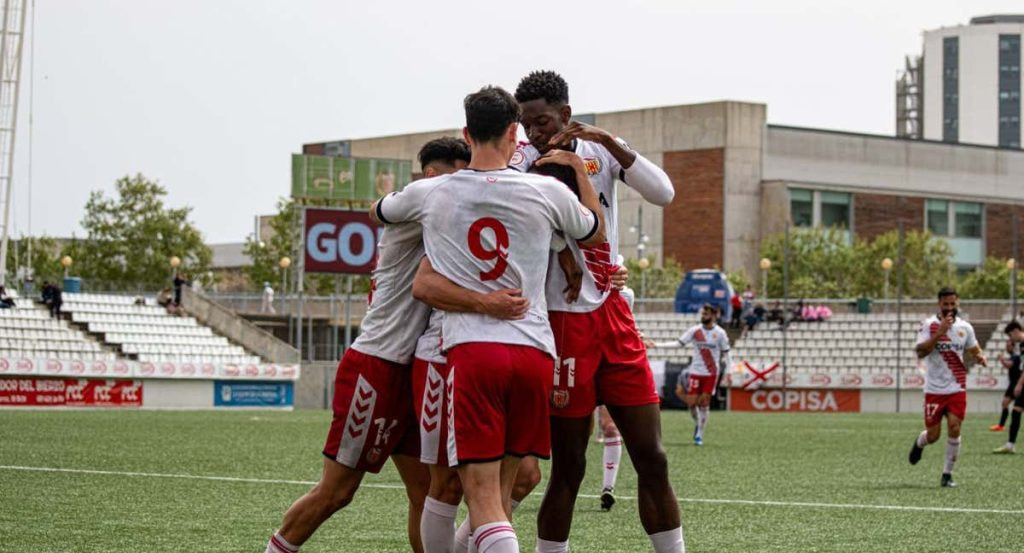 L'Hospitalet celebra un gol.