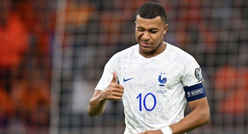 Kylian Mbappé, durante un partido con Francia.