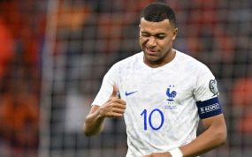 Kylian Mbappé, durante un partido con Francia.