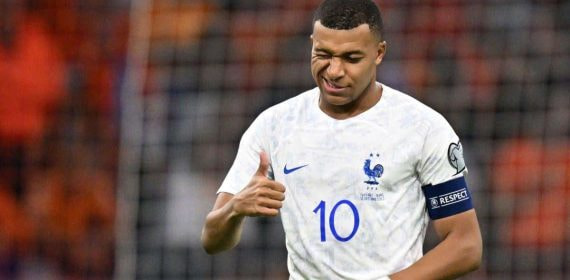 Kylian Mbappé, durante un partido con Francia.
