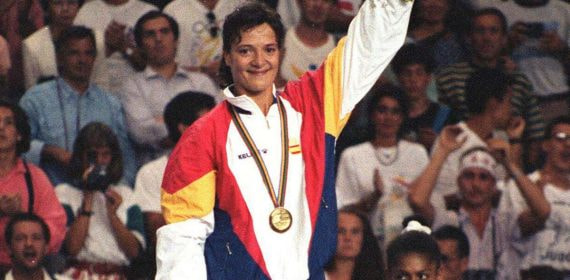 Miriam Blasco con su medalla de oro en Barcelona 92.