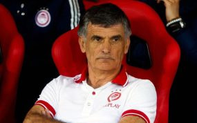 Mendilibar, en el banquillo del Olympiacos.