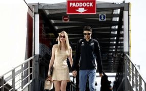 Esteban Ocon, junto con su pareja Flavia Barla en Mónaco.