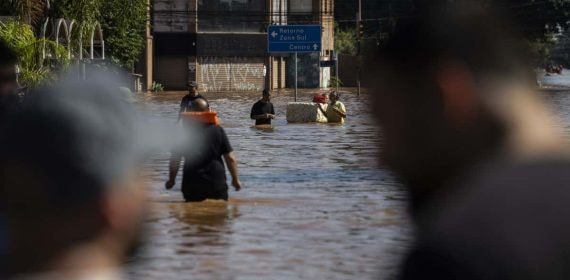 El estado de las calles de Porto Alegre por las inundaciones.