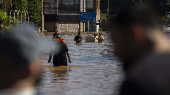 El estado de las calles de Porto Alegre por las inundaciones.