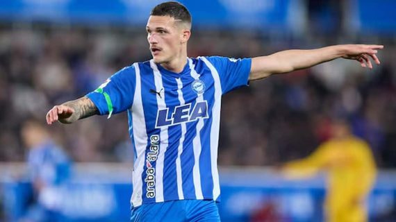 Rafa Marín, durante un partido con el Alavés.