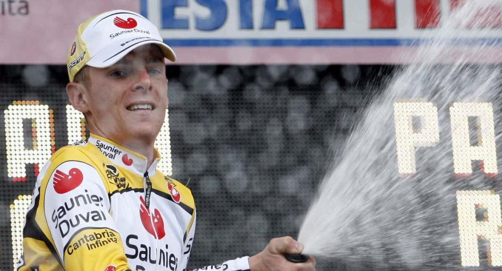 Riccardo Riccò, en el podio de la 2ª etapa del Giro de Italia de 2008.