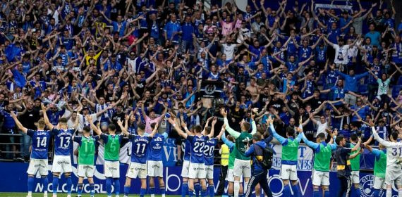 Real Oviedo en el partido de ida de la final ante el Espanyol