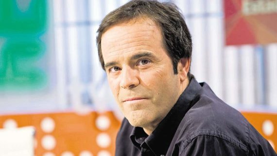 Paco Grande es uno de los narradores de la Eurocopa.