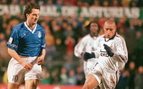 Peter Dubovsky, en un partido del Oviedo contra el Real Madrid.