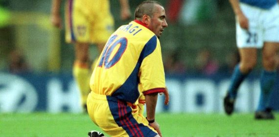 Hagi con la selección rumana.