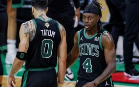 Jrue Holiday, durante las finales de la NBA contra los Mavs.