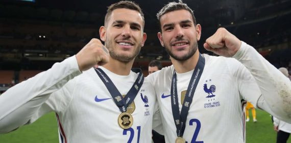 Los hermanos Hernández con la selección francesa.