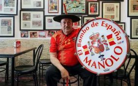 Manolo el del bombo.