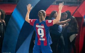 Mariona durante la celebración de liga.
