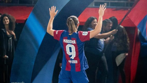 Mariona durante la celebración de liga.