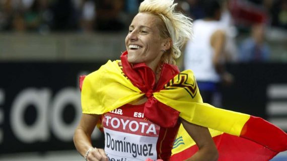 Marta Domínguez tras conquistar el Mundial de Berlín 2009.