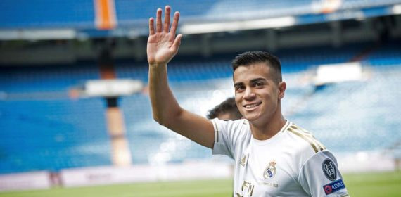 Reinier, en su presentación como jugador del Real Madrid.