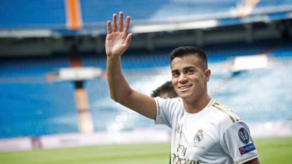 Reinier, en su presentación como jugador del Real Madrid.