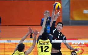 Partido de voleibol.