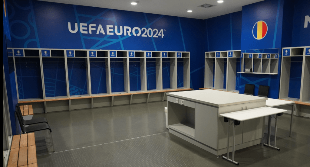 El vestuario de Rumanía después del partido de octavos de final