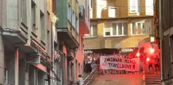 Así fue el recibimiento a Oyarzabal en Eibar.