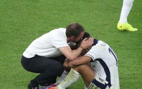 Inglaterra se rinde a España entre una «farsa», con Kane en la diana y Southgate sin hablar del futuro