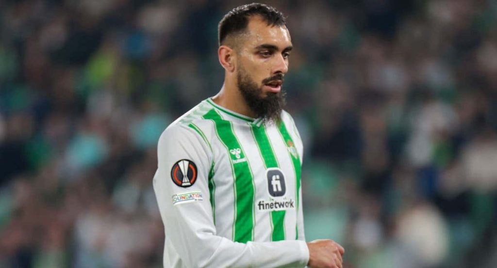 Borja Iglesias, en un partido con el Betis la pasada campaña.