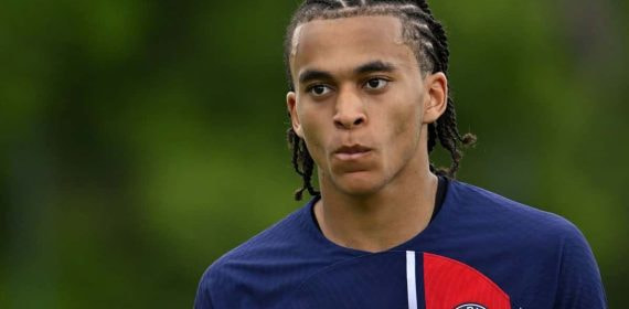 Ethan Mbappé con el PSG.