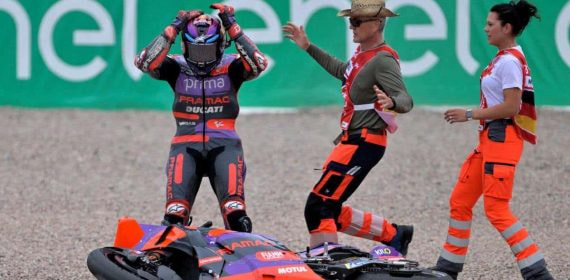 Jorge Martín se cayó en Alemania.